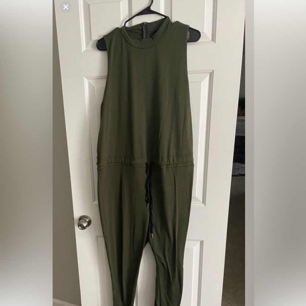 Fashion nova romper - Picture 2 of 2